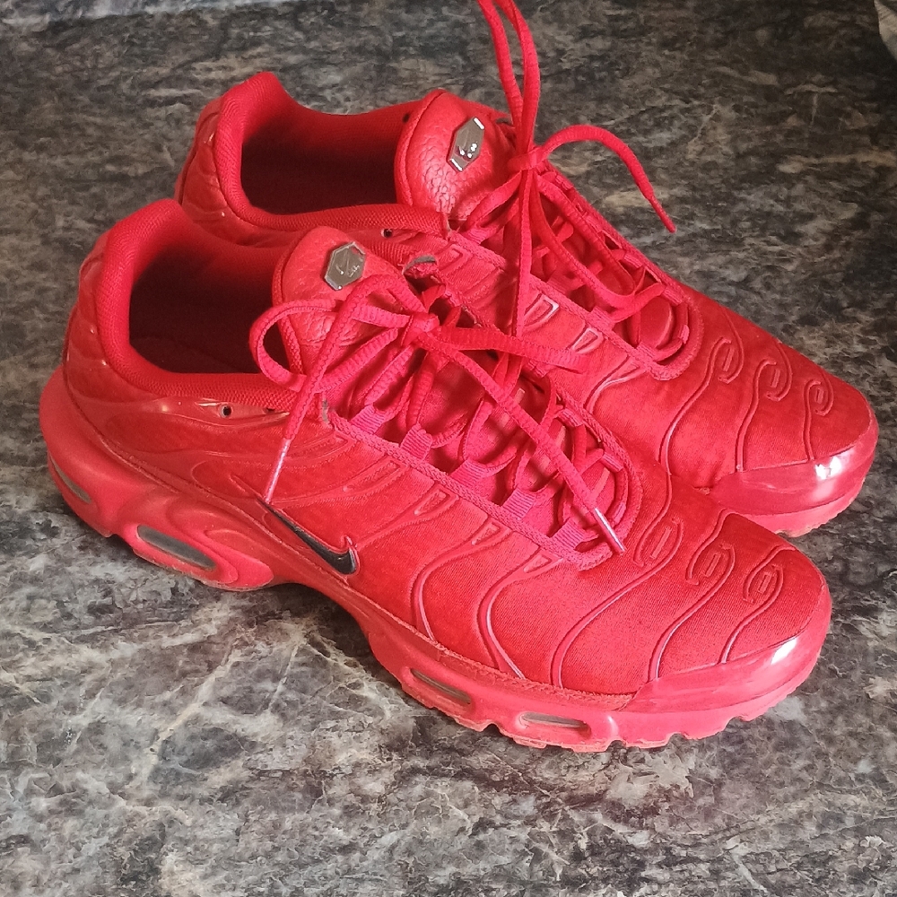 Nike Air Max Plus Red Mens